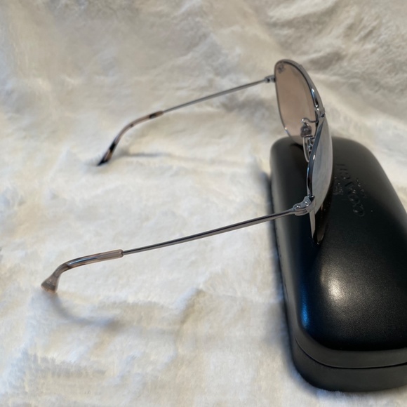 Sunglasses - Picture 3 of 4